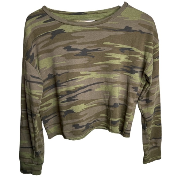 Camo Print Crop Top Long Sleeve Pullover Crewneck Sweater Top - Picture 1 of 5